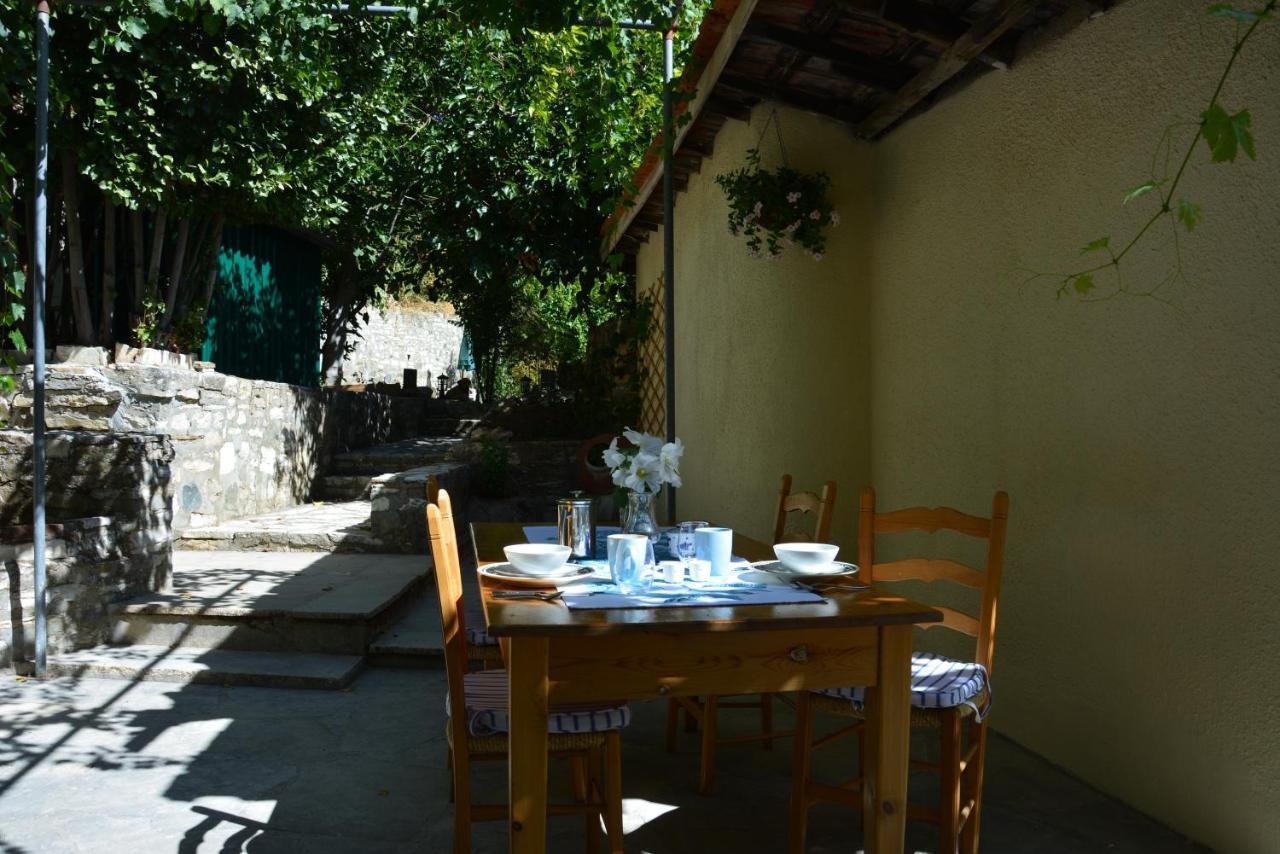 Riverside Cottage Kato Platres Exterior foto